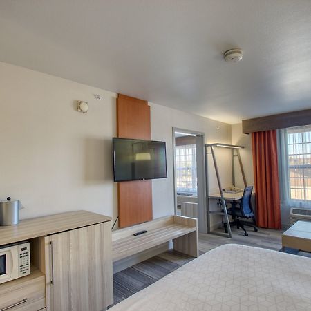 Holiday Inn Express Hotel & Suites Milwaukee Airport By Ihg Eksteriør billede