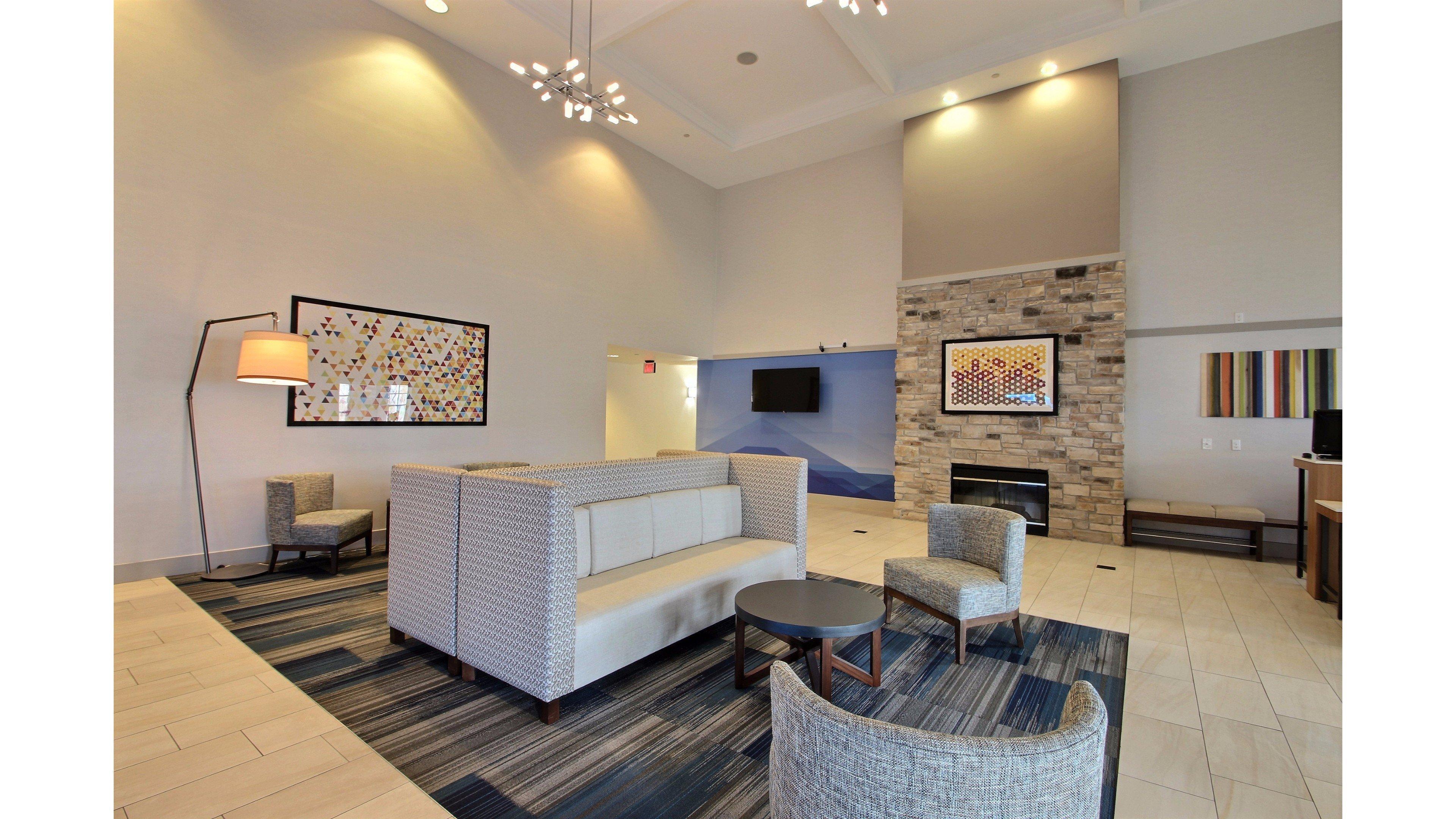 Holiday Inn Express Hotel & Suites Milwaukee Airport By Ihg Eksteriør billede