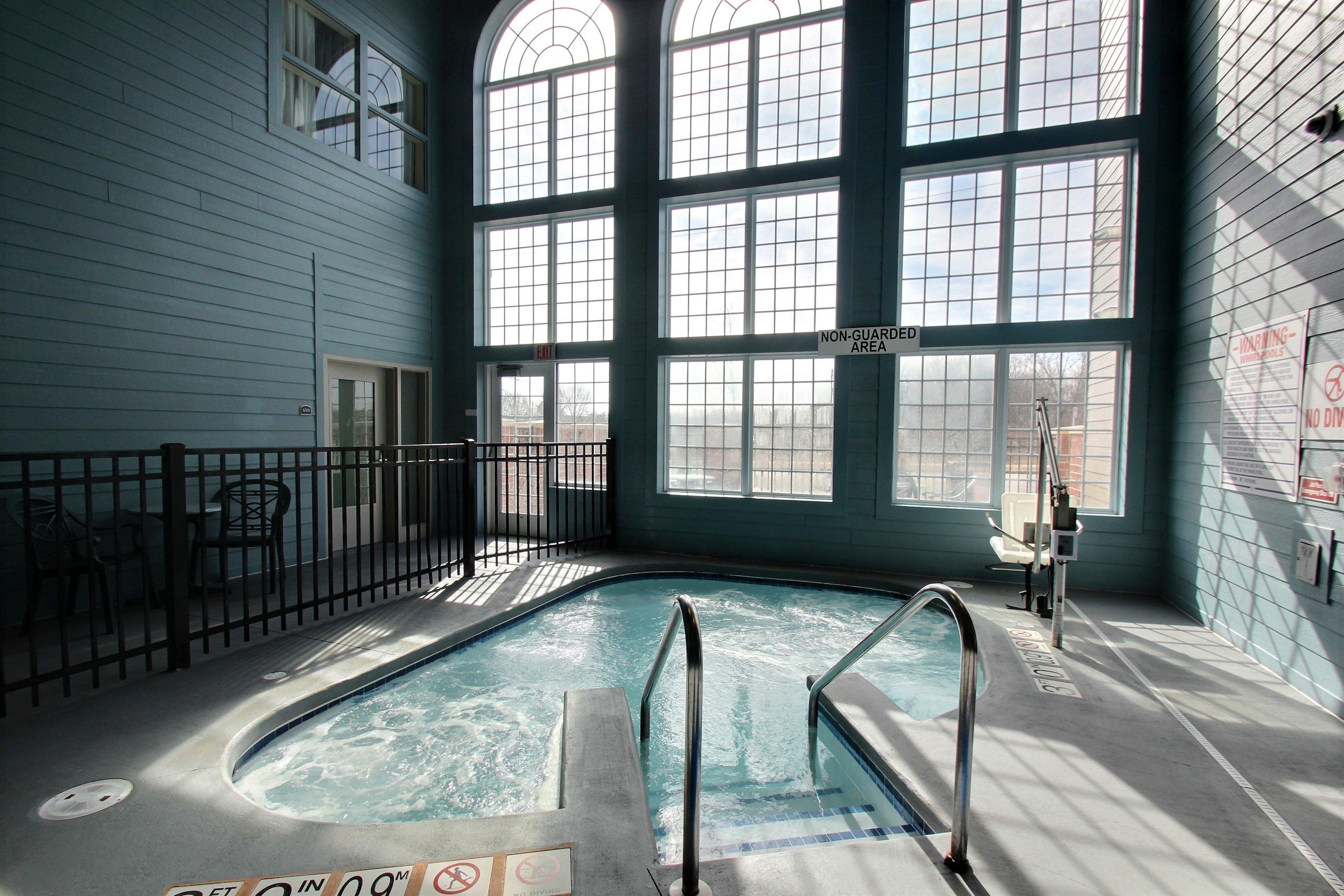 Holiday Inn Express Hotel & Suites Milwaukee Airport By Ihg Eksteriør billede