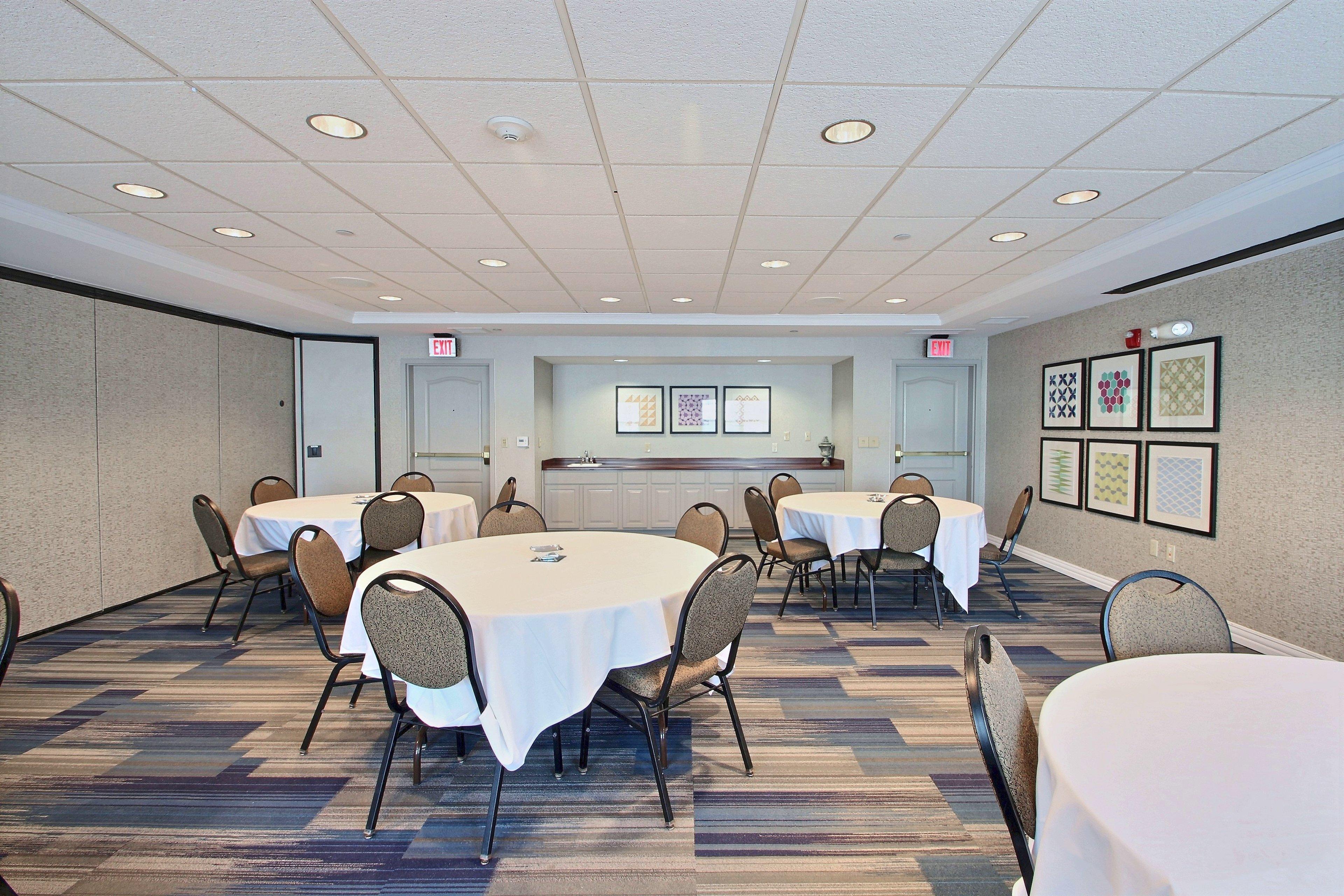 Holiday Inn Express Hotel & Suites Milwaukee Airport By Ihg Eksteriør billede